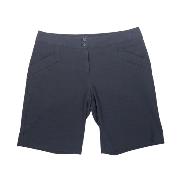 IZOD Textured Bermuda Shorts Black Size 2 - Picture 1 of 6